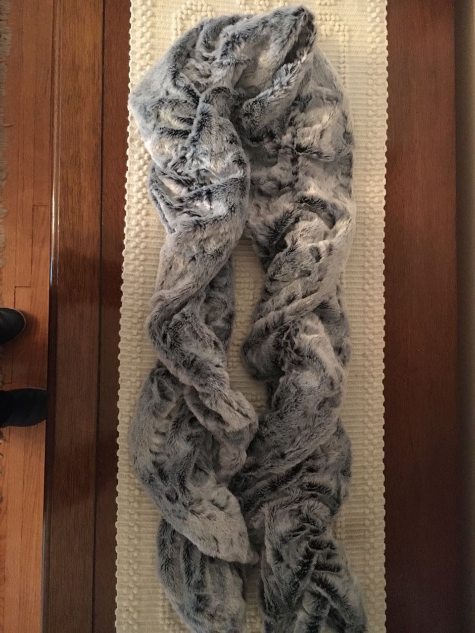 GrayScarf.jpg